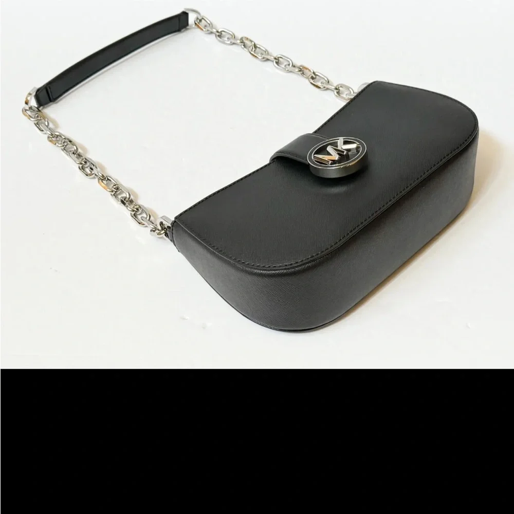 NWT Michael Kors Carmen Small Poucette shoulder Bag - Picture 4 of 14